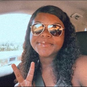 Meet your Posher, Tiffaney